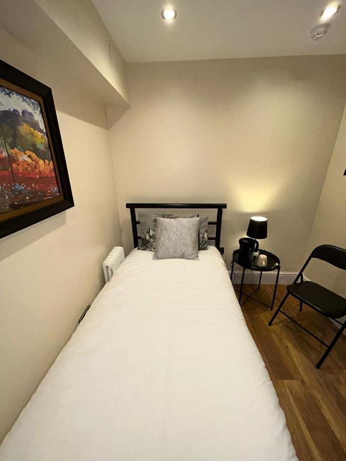 Cosy Single Room Edinburgh Exterior photo